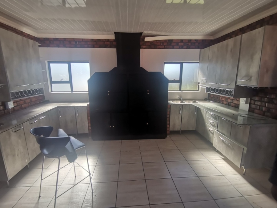 36 Bedroom Property for Sale in Bloemspruit Free State